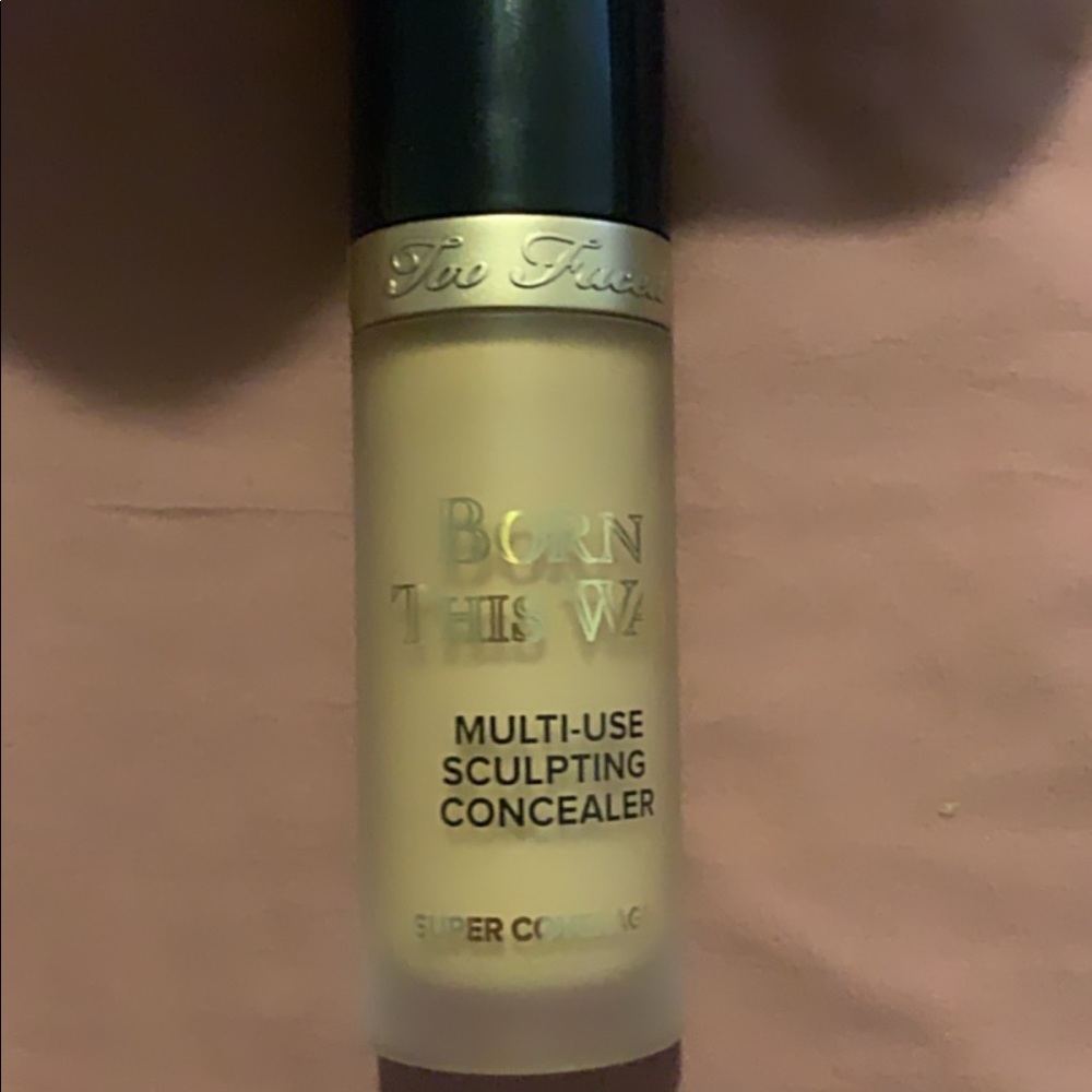 Too faced - Picture 5 of 6